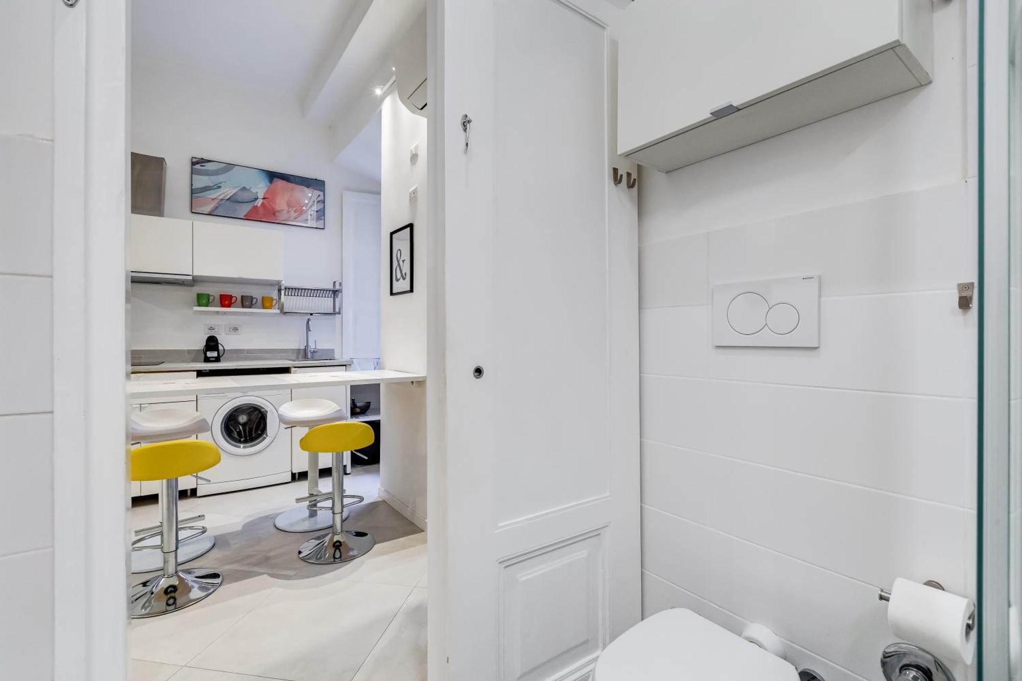 Apartment Bdc Alpha & Omega In Monti District With 2bath Rom