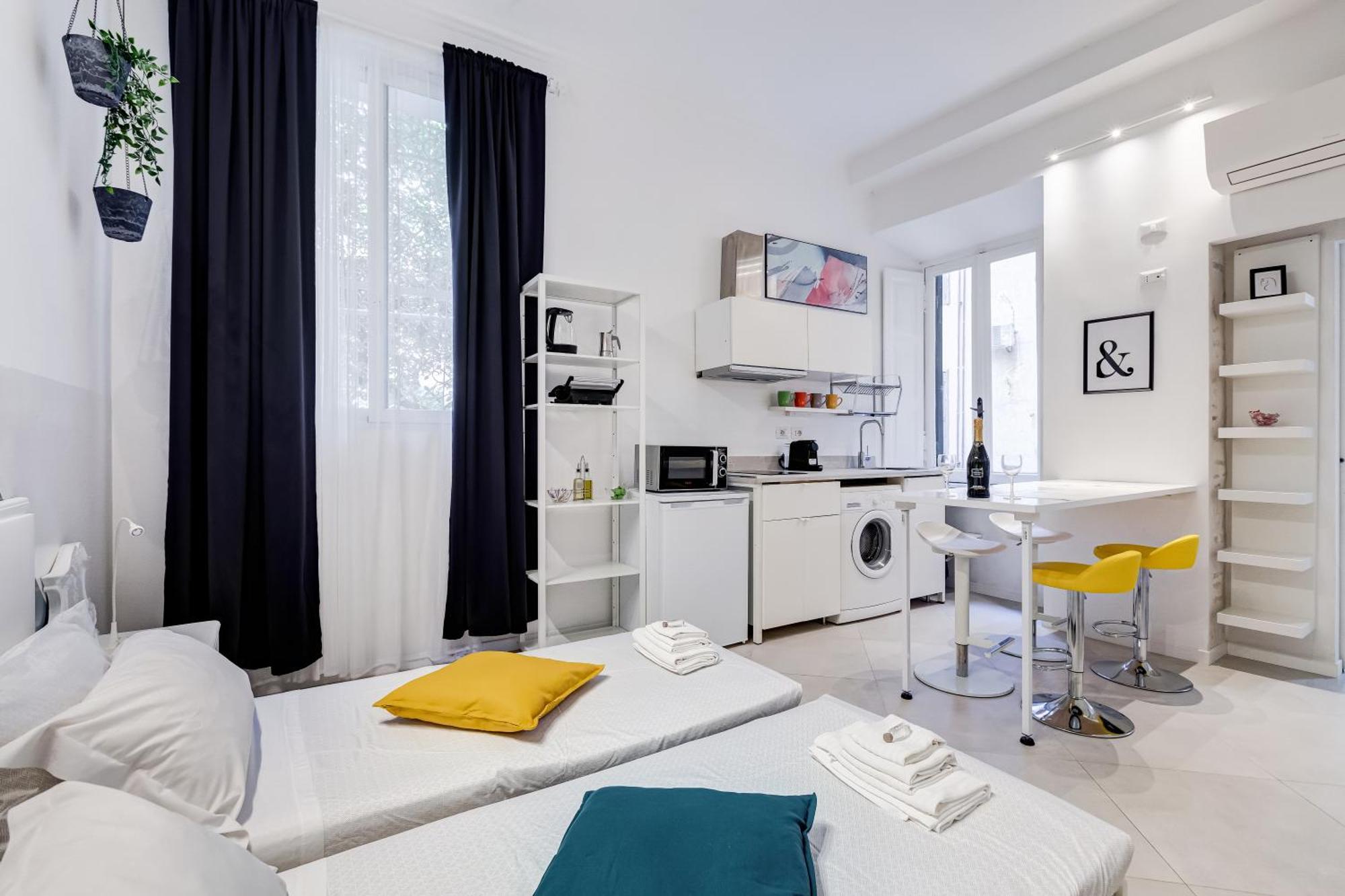 Bdc Alpha & Omega In Monti District With 2bath Rom