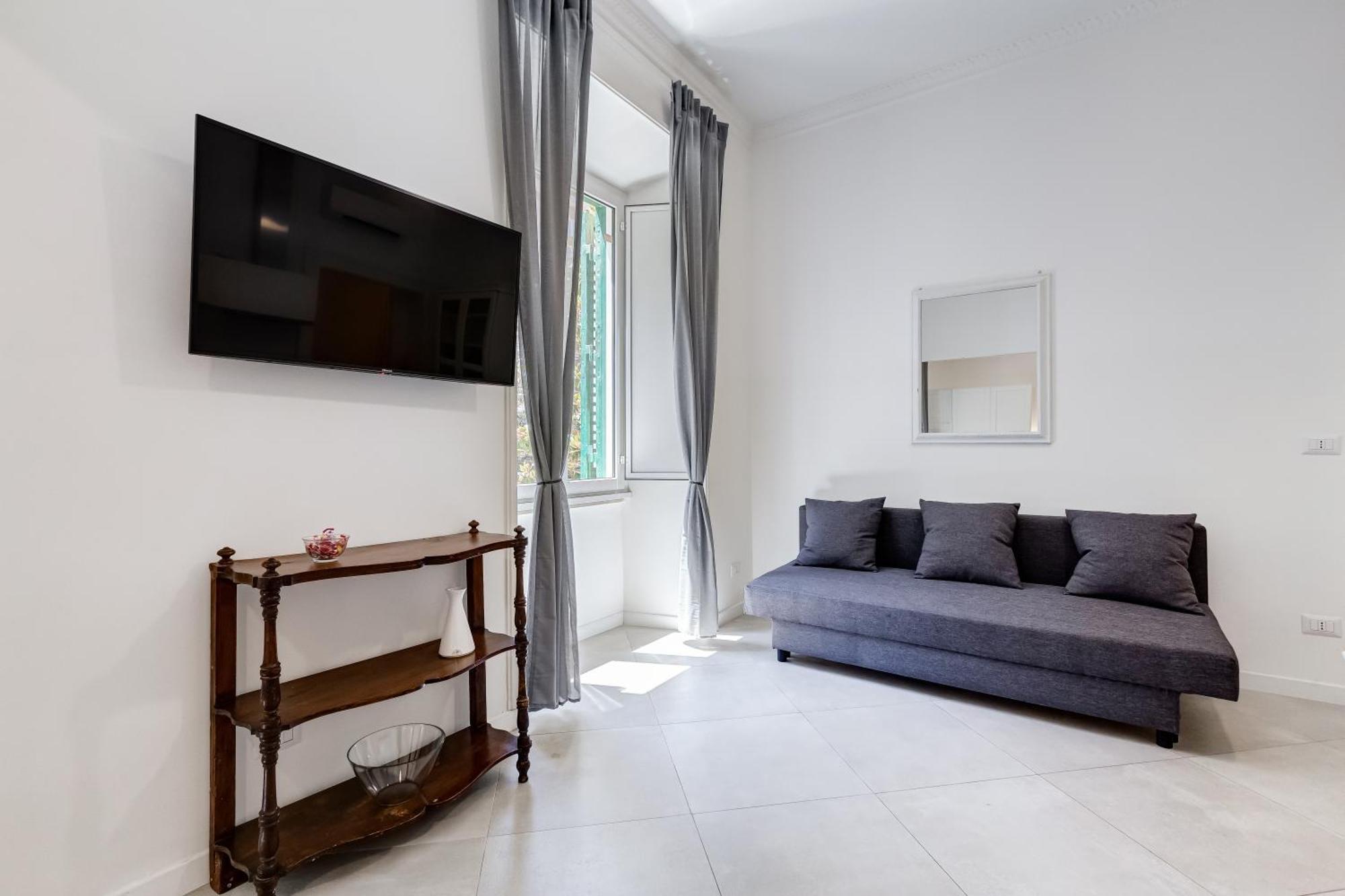 Bdc Alpha & Omega In Monti District With 2bath Rom